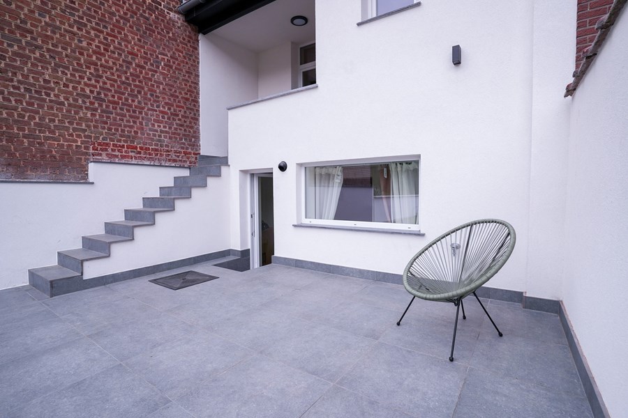 Terrasse extérieure de la maison de colocation Courtoisie 11