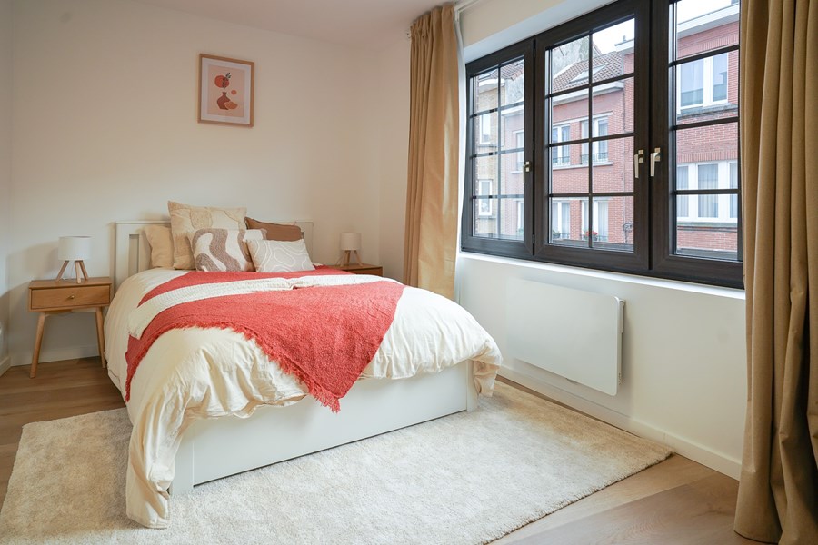 Grande chambre lumineuse pour jeune actif à Résistance 45